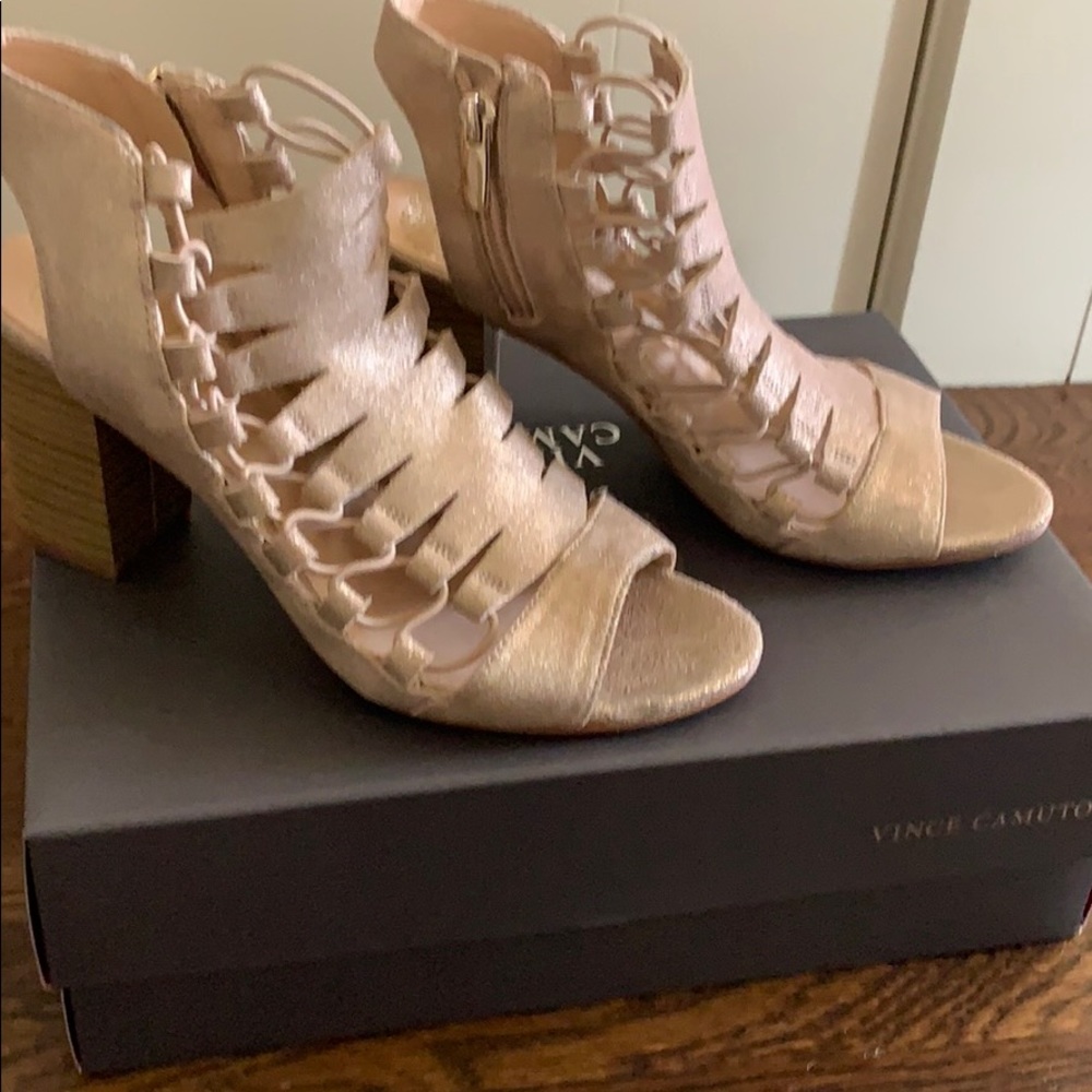 Vince Camuto